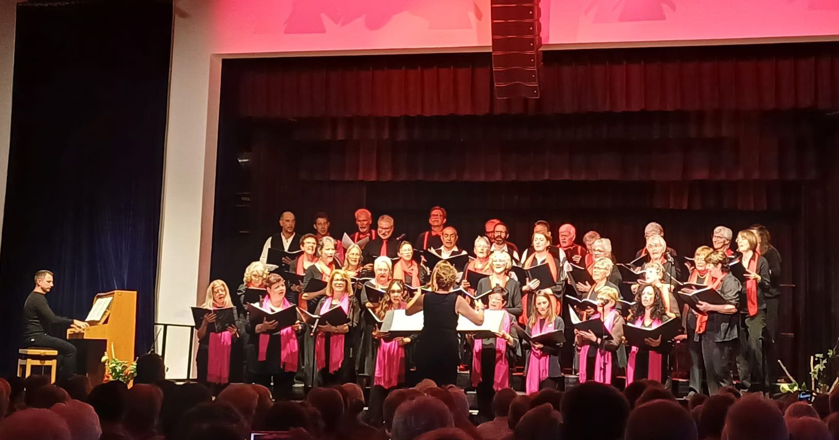 Chorisma und der Coro San Martino mit Klavier